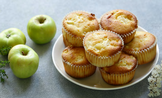 Healthy Cinnamon Apple Muffins